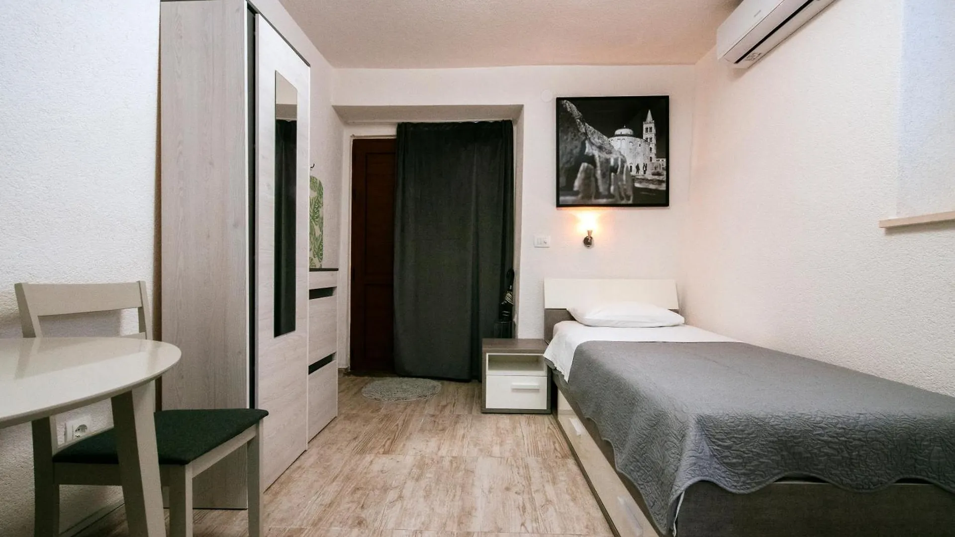 Ema House Apartment Zadar 0*,  Croatia